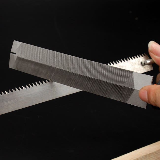 Sharpen Pruning Saw